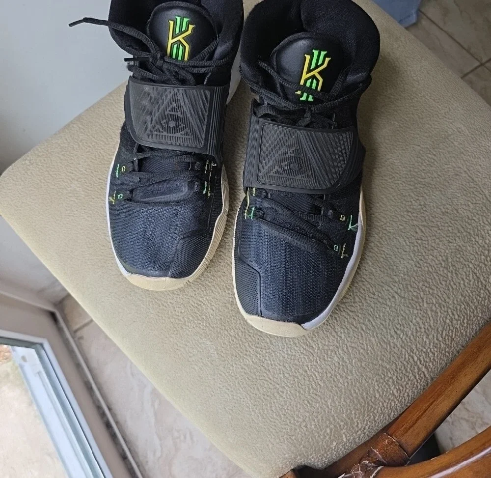 Nike Black and Neon Green Kyrie Youth Basketball Shoes Item#1074